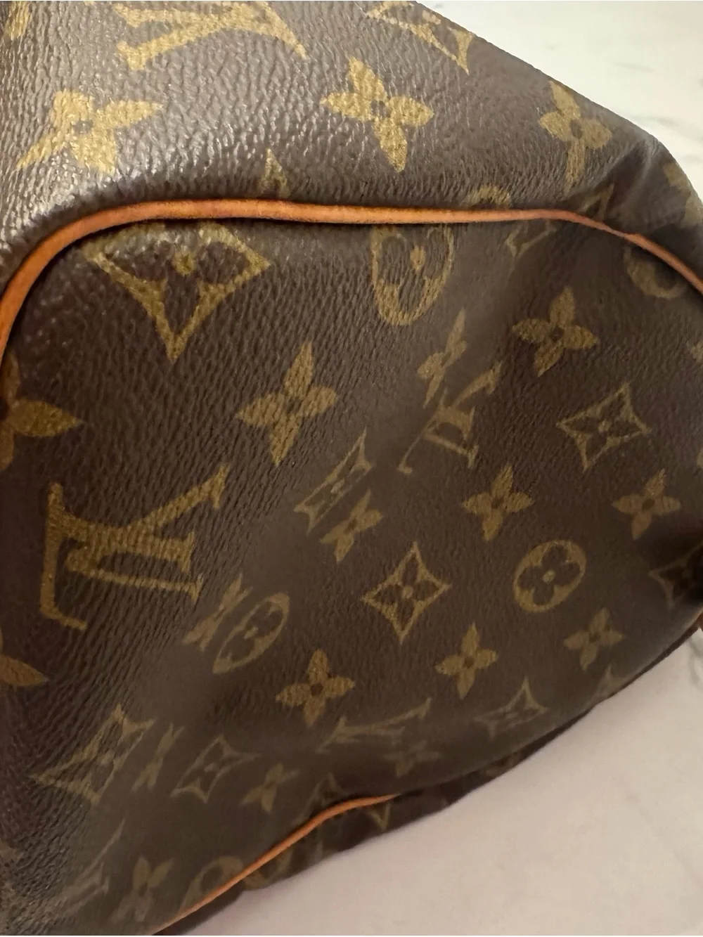 Authentic vintage Louis Vuitton Speedy 30 1988 lock and key